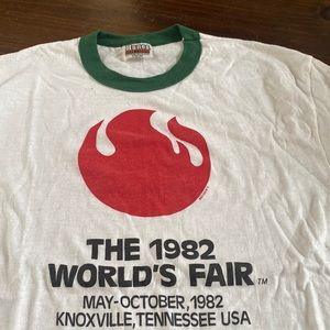 Authentic vintage World’s Fair 1982 t shirt